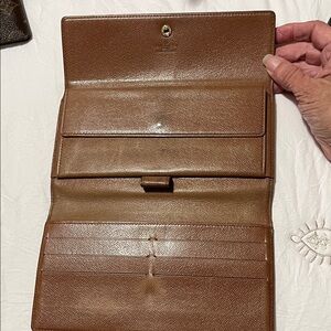 Authentic Louis Vuitton Brown and Tan Monogram